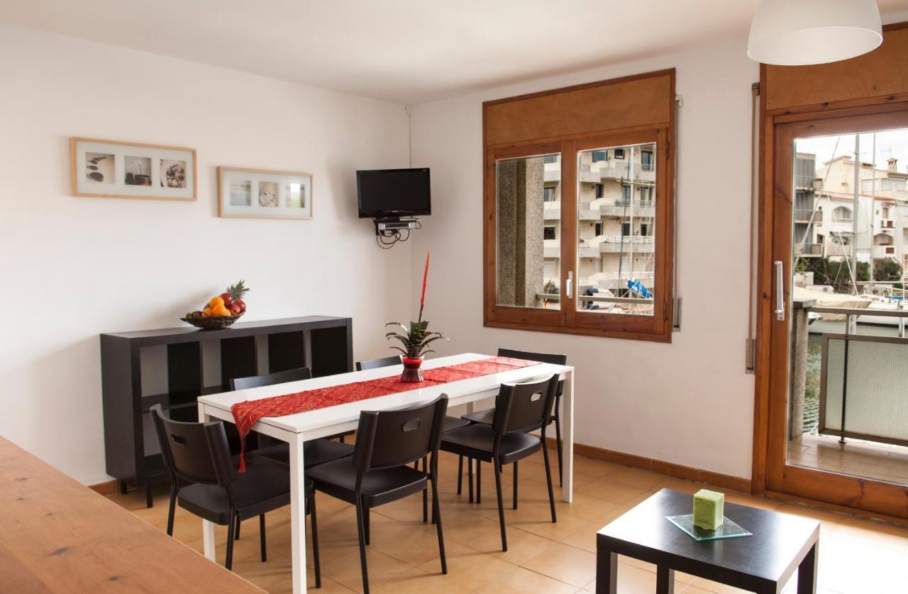 Edificio La Sardana Appartement Empuriabrava Buitenkant foto